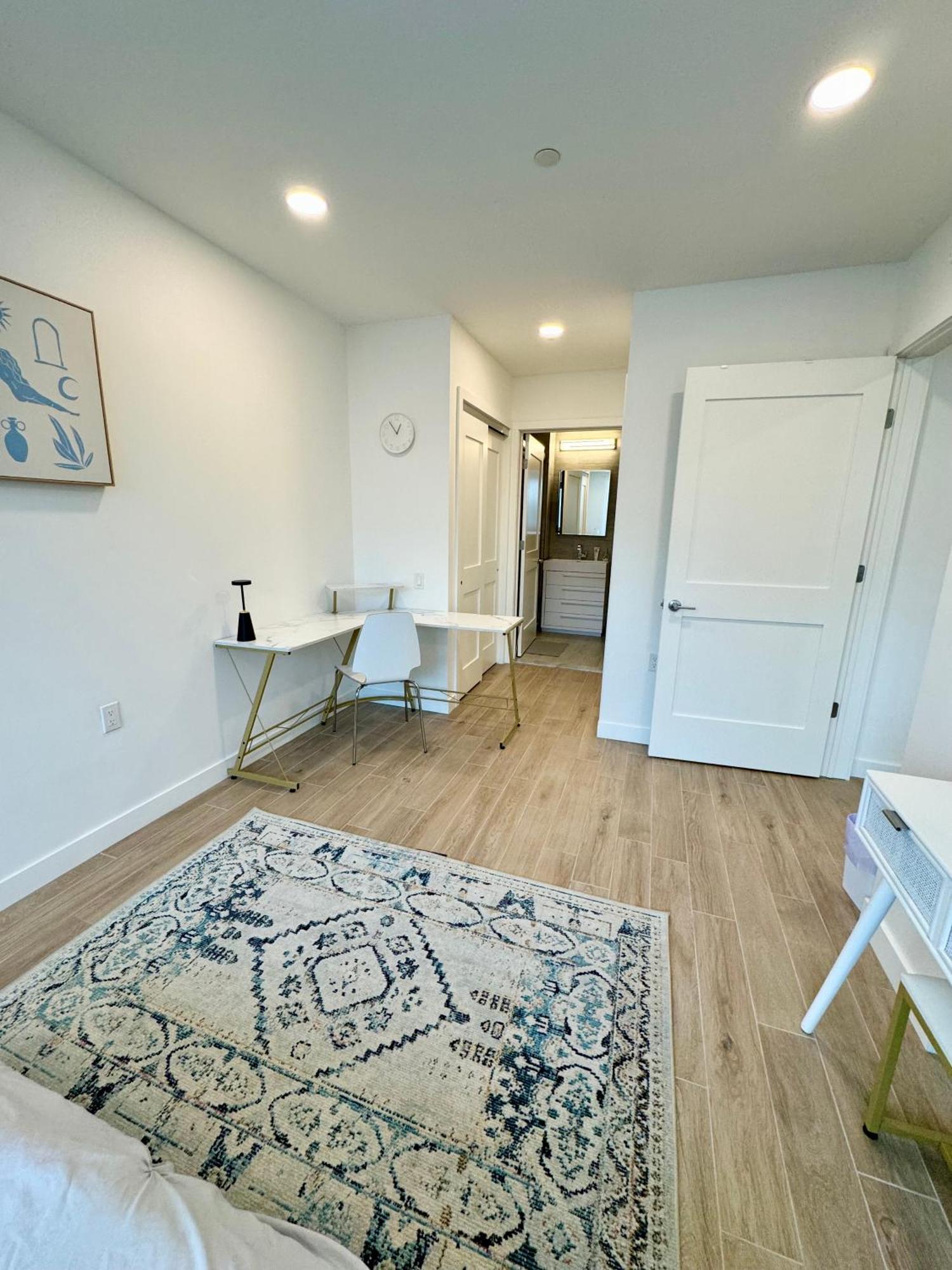 Near Manhattan Spacious Stunning New Modern Penthouse 3-bedroom Appartamento